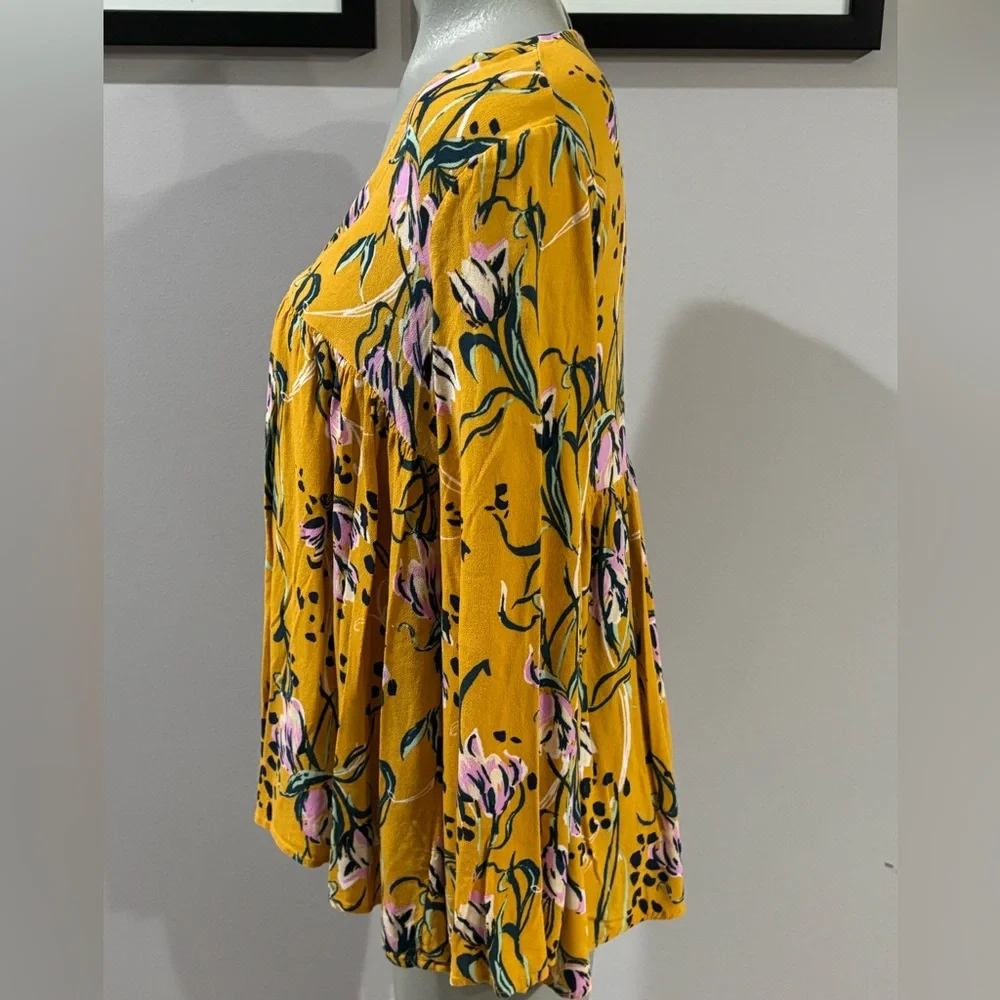 FREE PEOPLE Bella Floral Print Tunic XS Yellow Boho Babydoll Long Sleeve Top